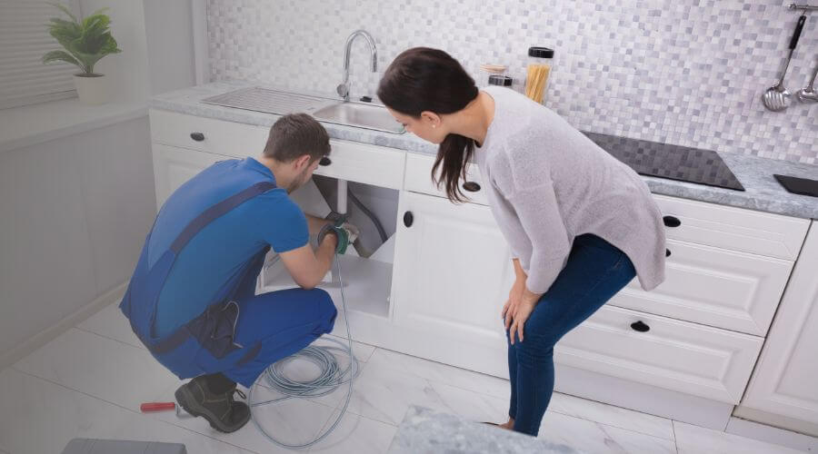 Expert burst pipe repair services in Union City, IN